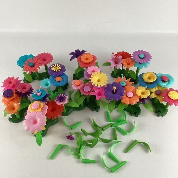 Build A Garden Colorful Flower Pieces Parts Leaves Petals Pistils Stamens Toy - Picture 5 of 7